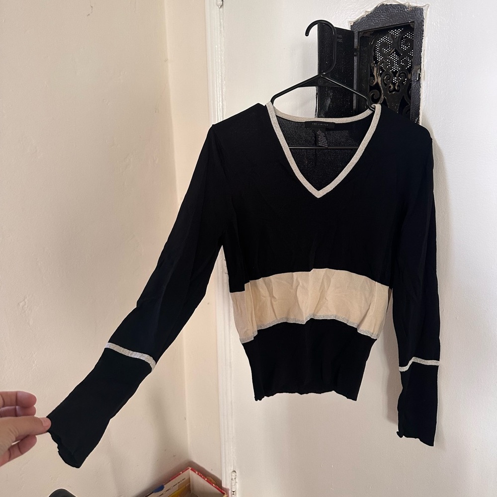 cheerleader style long sleeve top